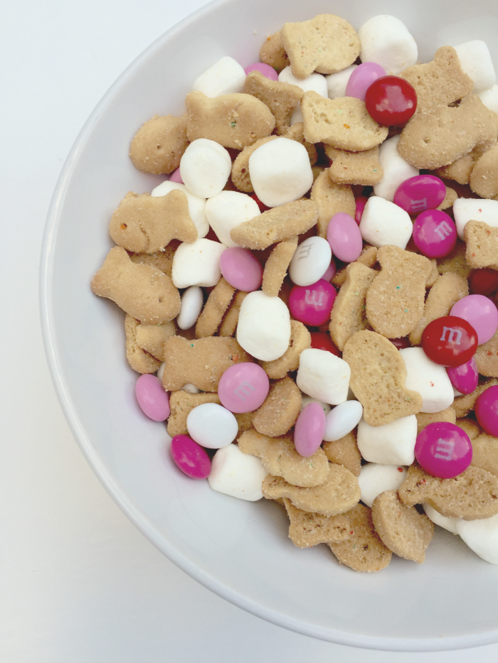 Super Easy Valentine's Day Trail Mix | Diary of a Debutante
