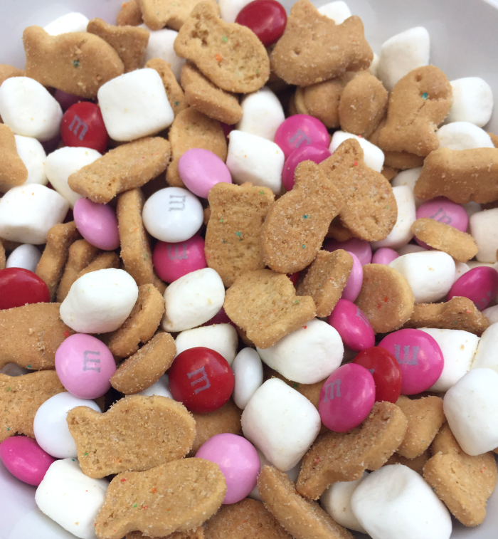 Super Easy Valentine's Day Trail Mix | Easy Valentine's Day snack by southern blogger Stephanie Ziajka from Diary of a Debutante