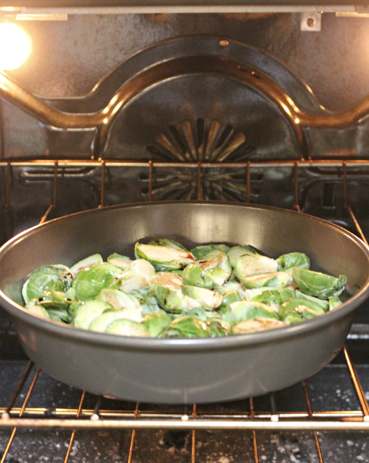 Delicious roasted brussels sprouts with balsamic vinegar and olive oil