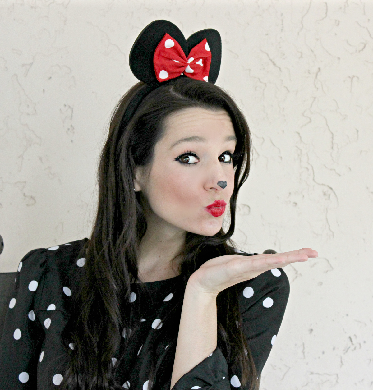 Neutrogena, Halloween Makeup, Minnie Mouse Makeup, Stephanie Ziajka, Diary of a Debutante