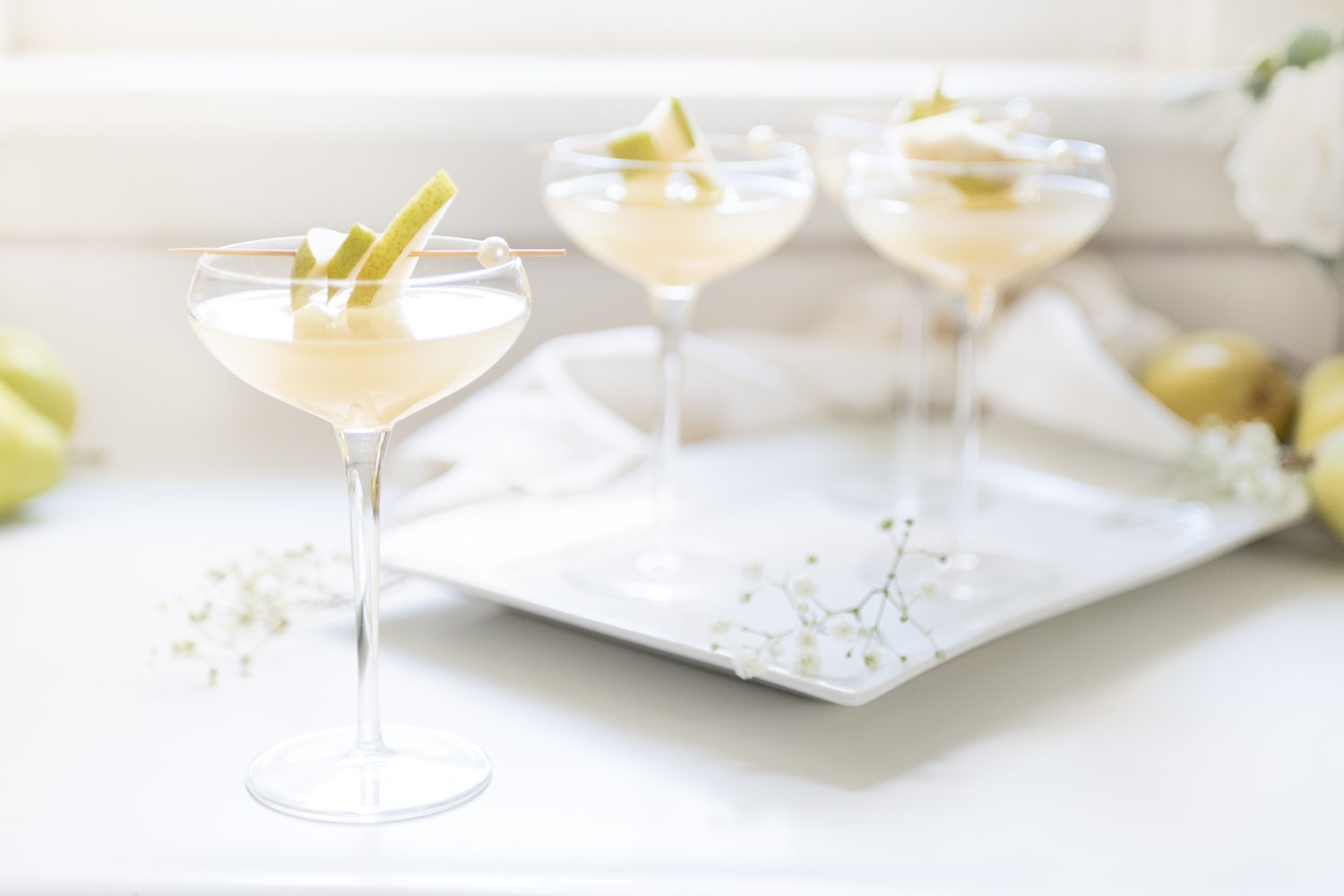 Blogger Stephanie Ziajka shares one of her favorite cocktails with pear nectar on Diary of a Debutante