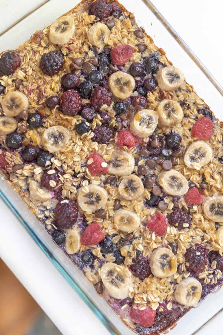Baked Berry Oatmeal Bars: Easy Breakfast Meal Prep Recipe