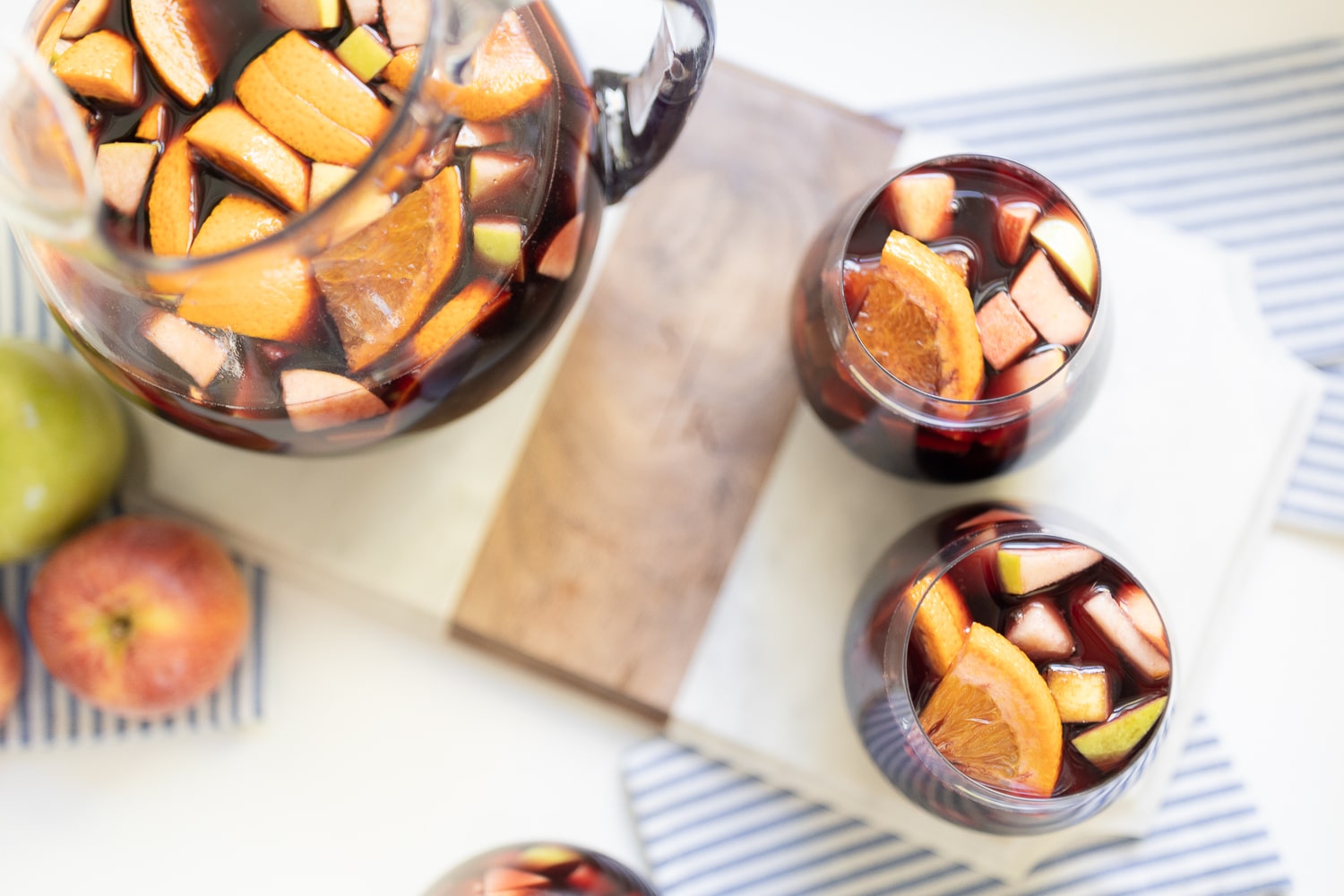 Blogger Stephanie Ziajka shares the best fall red sangria recipe on Diary of a Debutante