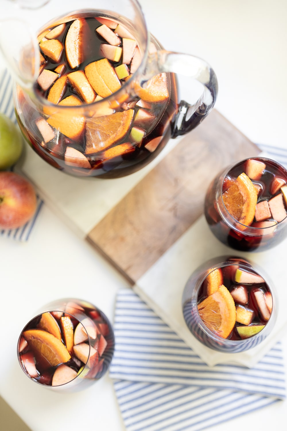 Entertaining blogger Stephanie Ziajka shares a fall sangria with apple cider on Diary of a Debutante