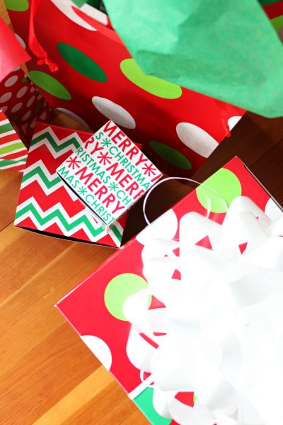Easy Gift Wrapping Ideas from American Greetings | Diary of a Debutante