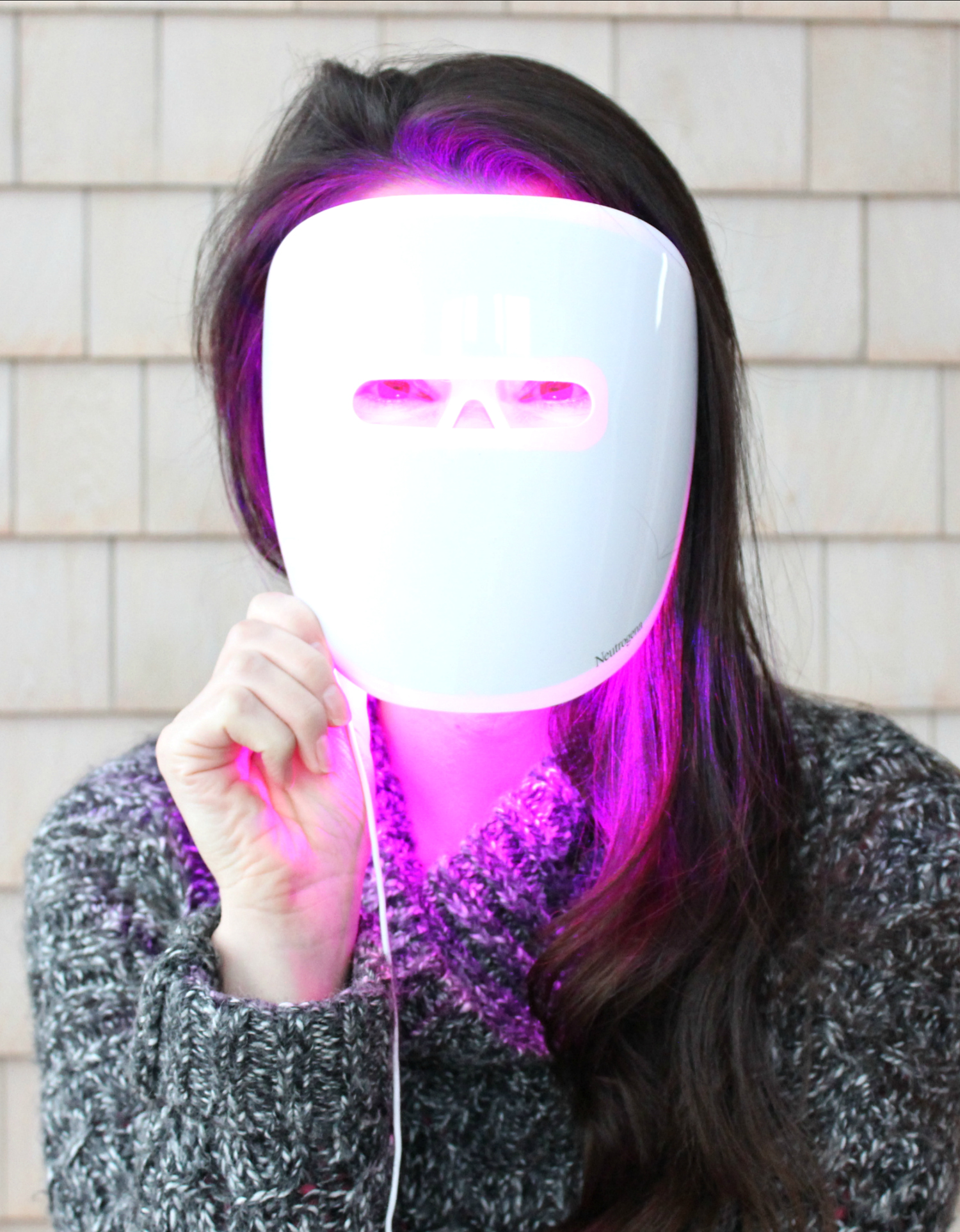 Benefits of light therapy for acne when using the new Neutrogena Light Therapy Acne Treatment Mask