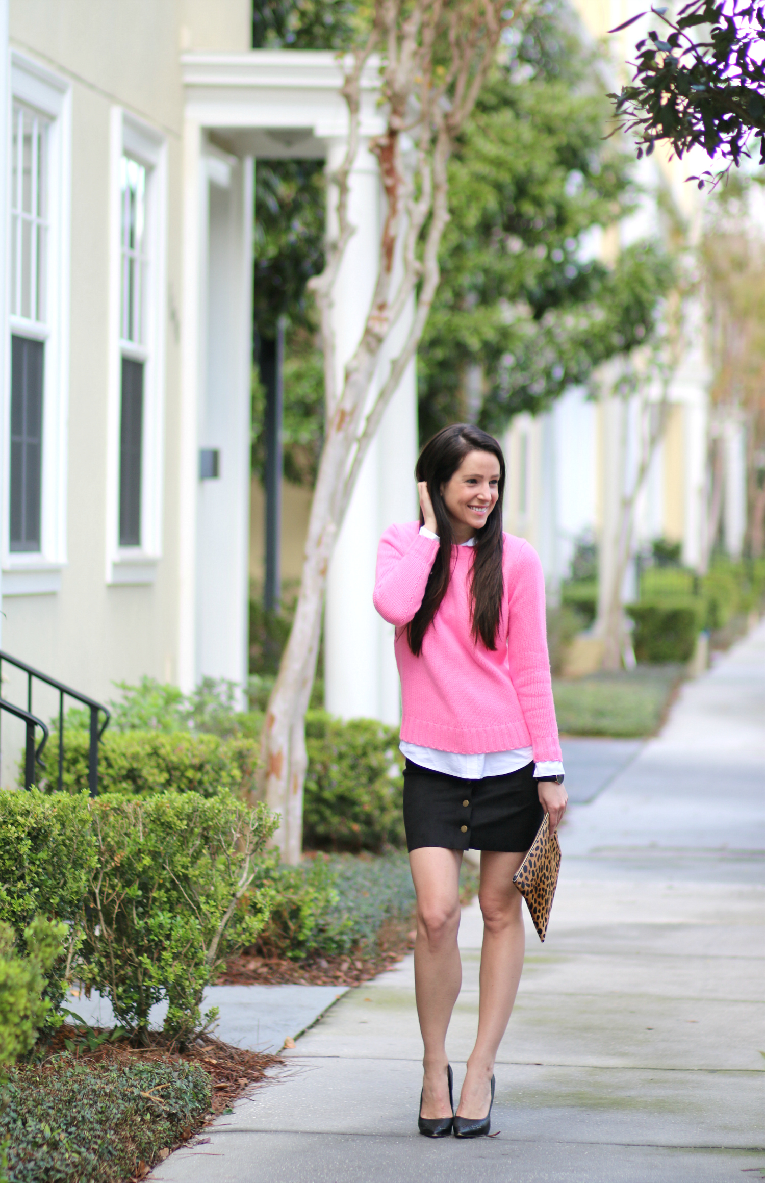 A preppy, dressy casual pink crewneck sweater outfit from J.Crew Factory and SheIn