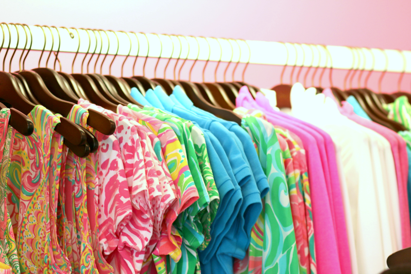When is the Lilly Pulitzer After Party Sale exactly? This post shares all the most important details about the sale, including the dates, shopping tips, and things to know (like the return policy).