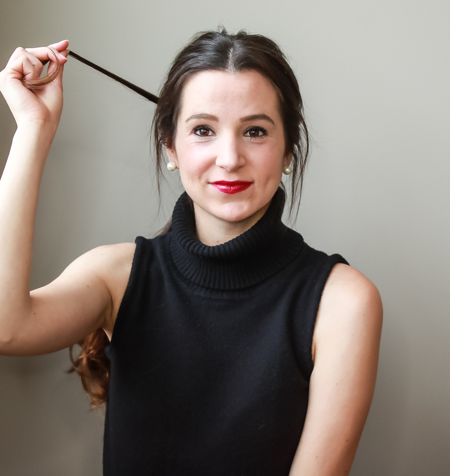 5-minute low messy ponytail hair tutorial by southern blogger Stephanie Ziajka from Diary of a Debutante