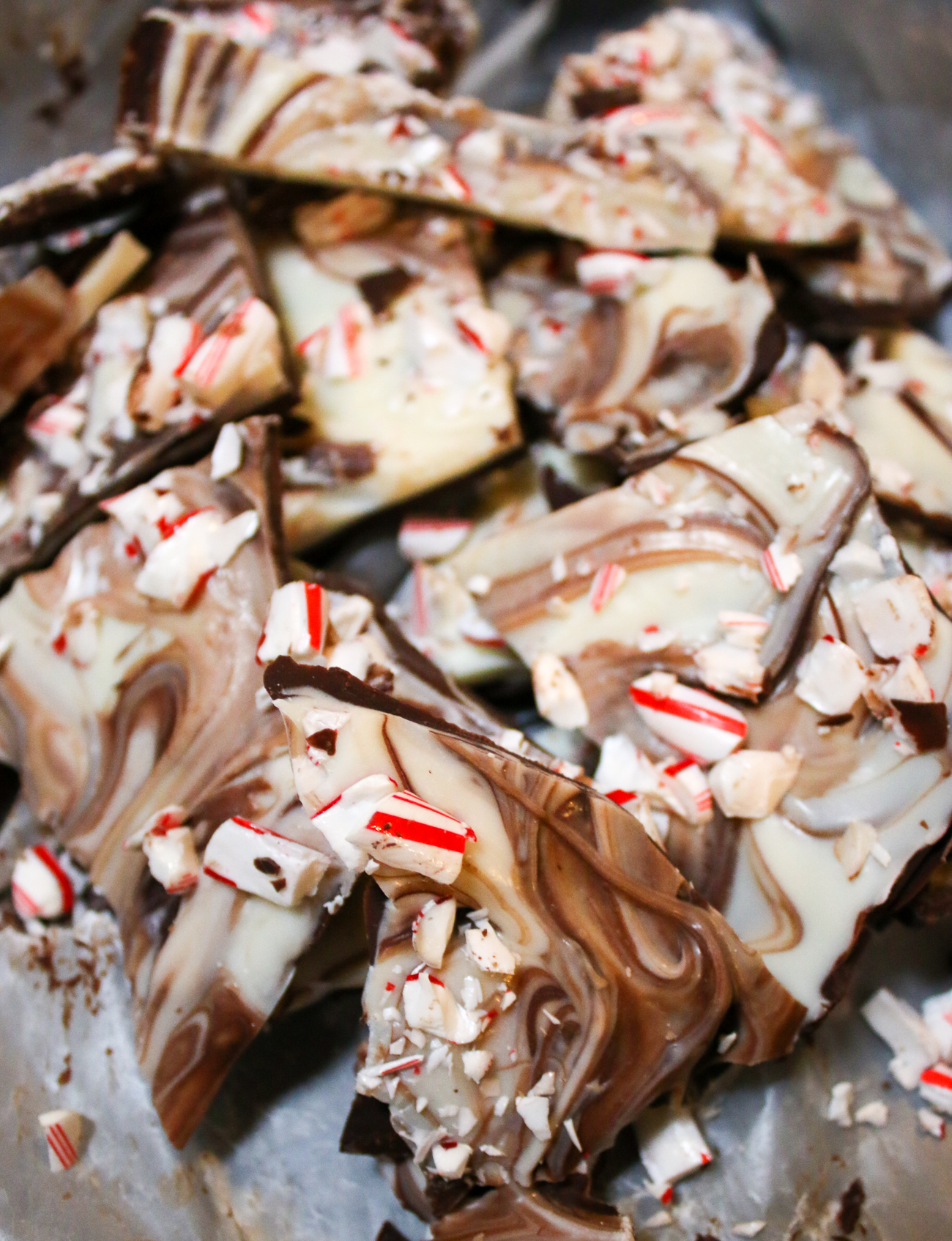 Homemade peppermint bark recipe adapted from Elisabet Der Nederlanden's "Holiday Cookies" that tastes exactly like the famous William Sonoma Peppermint Bark by southern blogger Stephanie Ziajka from Diary of a Debutante