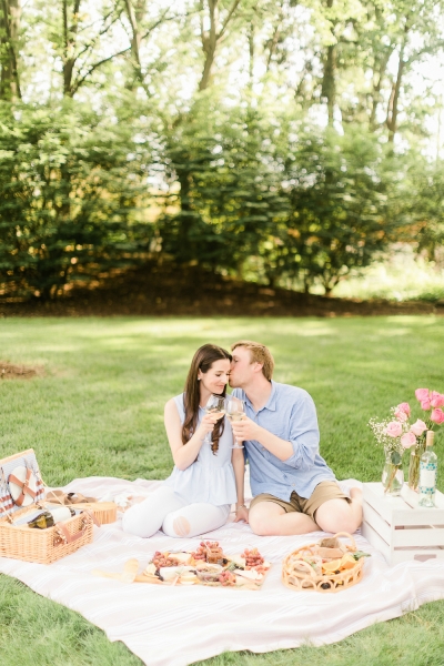 The Perfect Picnic Date: Romantic Summer Picnic Ideas for Him