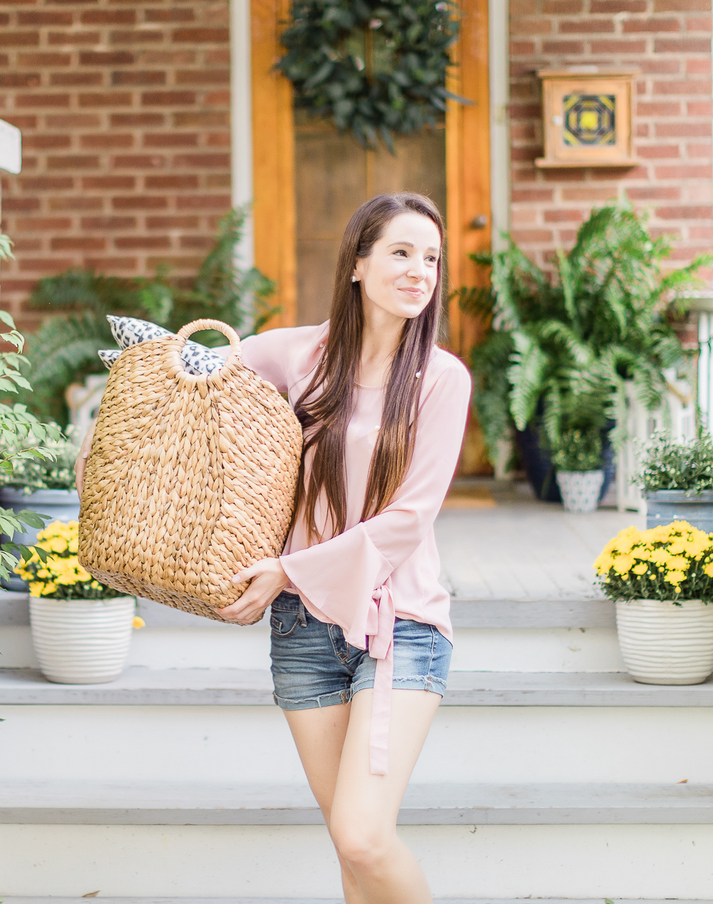 How to Make a Rental Feel Like Home: 5 Easy Decorating Tips for Renters from southern lifestyle blogger Stephanie Ziajka from Diary of a Debutante, front porch decor ideas, CORT Furniture Rental review, decorating hacks for renters