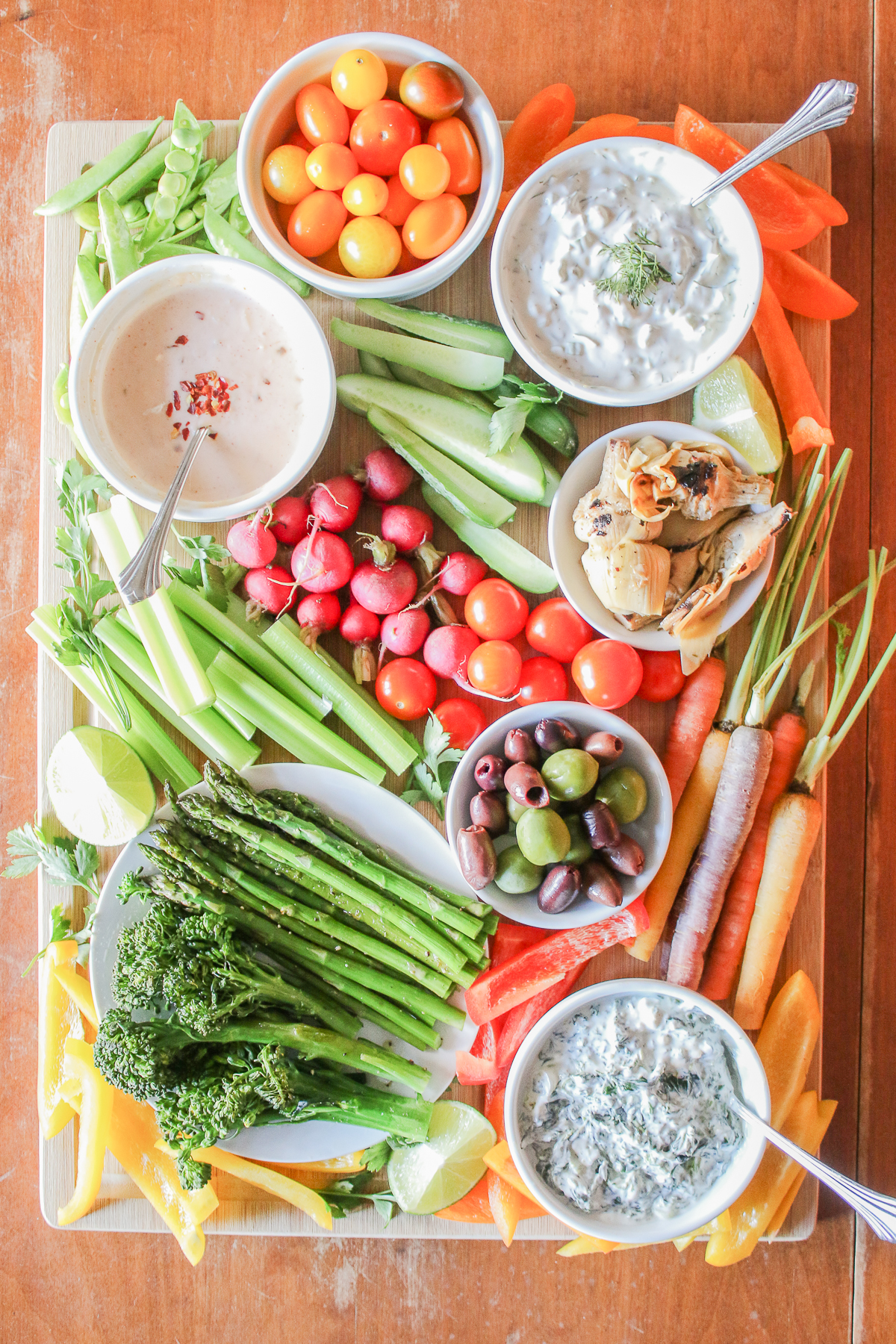 Holiday Hostess Hacks: Guide to the Ultimate Vegetables Crudites Platter by southern lifestyle blogger Stephanie Ziajka from Diary of a Debutante, pretty crudite platter, Hellmann's organic mayonnaise recipes, fresh creamy spinach dip recipe, fresh buffalo dip recipe, fresh dill dip recipe, crudite dip recipes