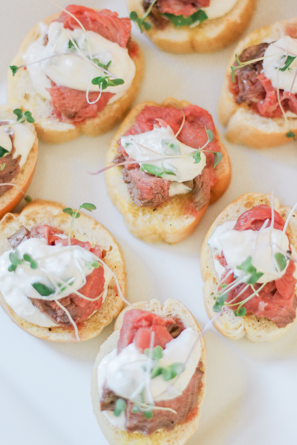 My Go-to Cocktail Appetizer: Easy Beef Tenderloin Crostinis
