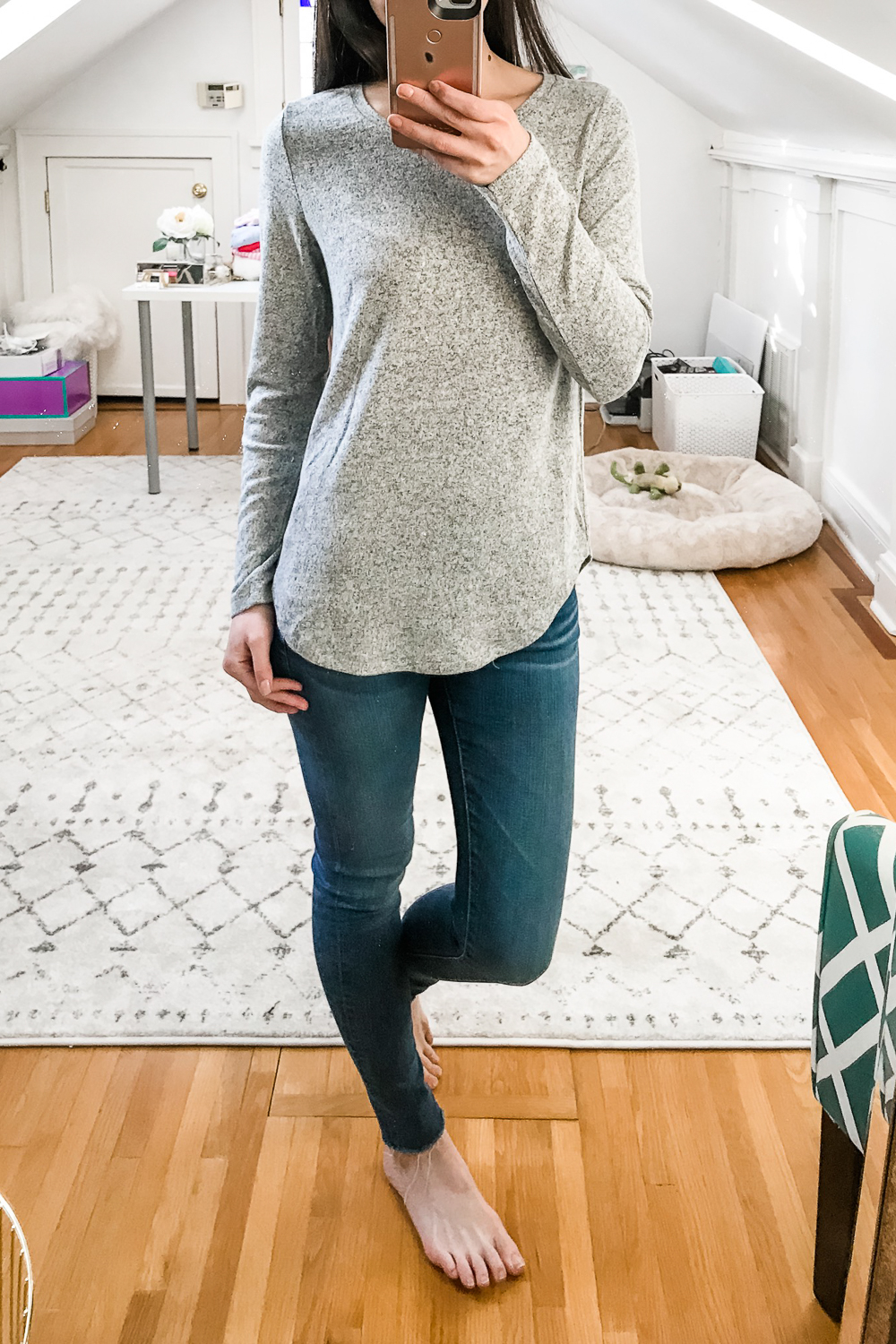 Old Navy Relaxed Plush-Knit Tee, Old Navy Try-On Haul: Best of Spring 2019 by Stephanie Ziajka from the popular affordable fashion blog Diary of a Debutante, Old Navy Spring 2019 Try-On Haul, Spring Try-On Haul