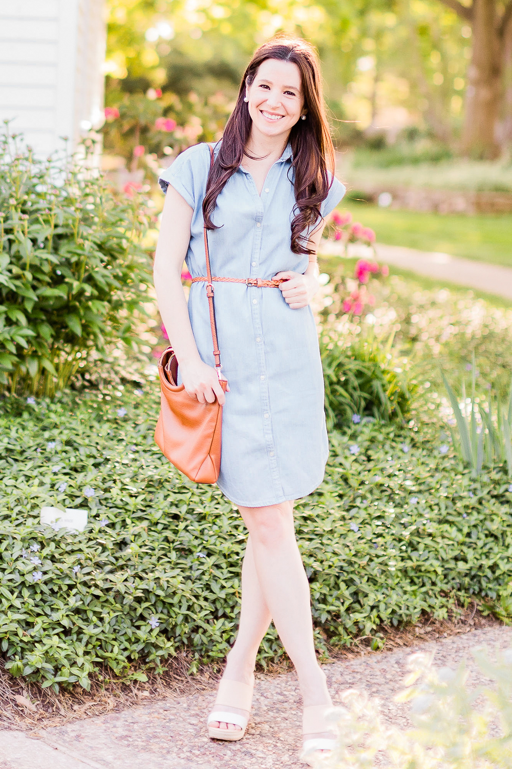 Old Navy chambray shirtdress outfit, 10 Preppy 4th of July Outfit Ideas for Women by popular affordable fashion blogger Stephanie Ziajka from Diary of a Debutante