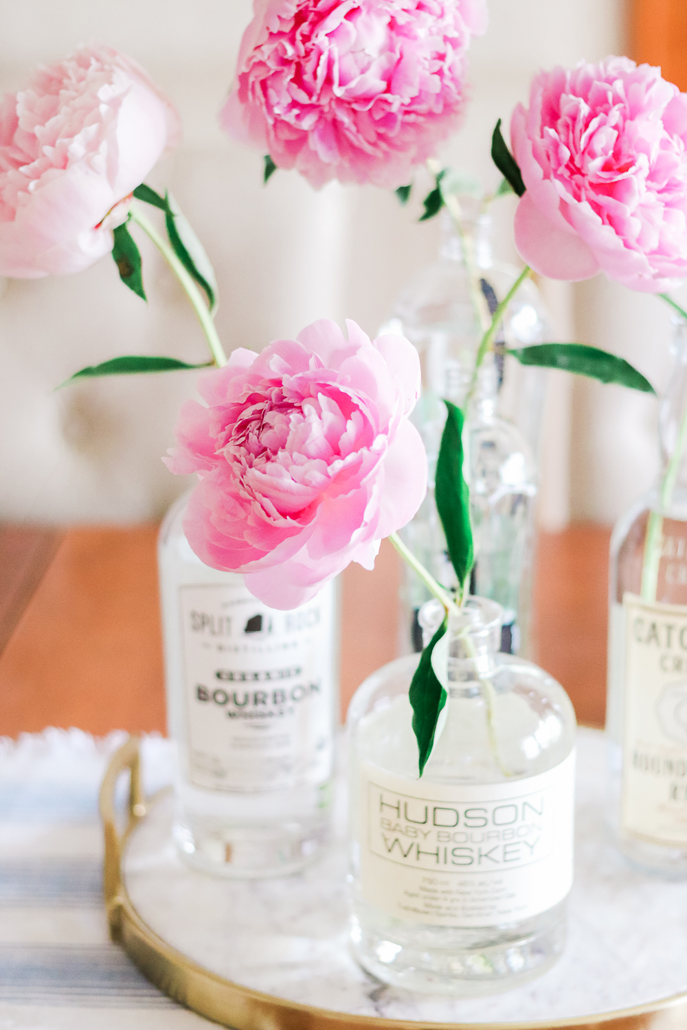 DIY Peony Centerpiece by popular southern lifestyle blogger Stephanie Ziajka on Diary of a Debutante, rustic centerpiece idea with peonies, minimalist rustic flower arrangement with peonies, cheap wedding table centerpieces, rustic home decor ideas