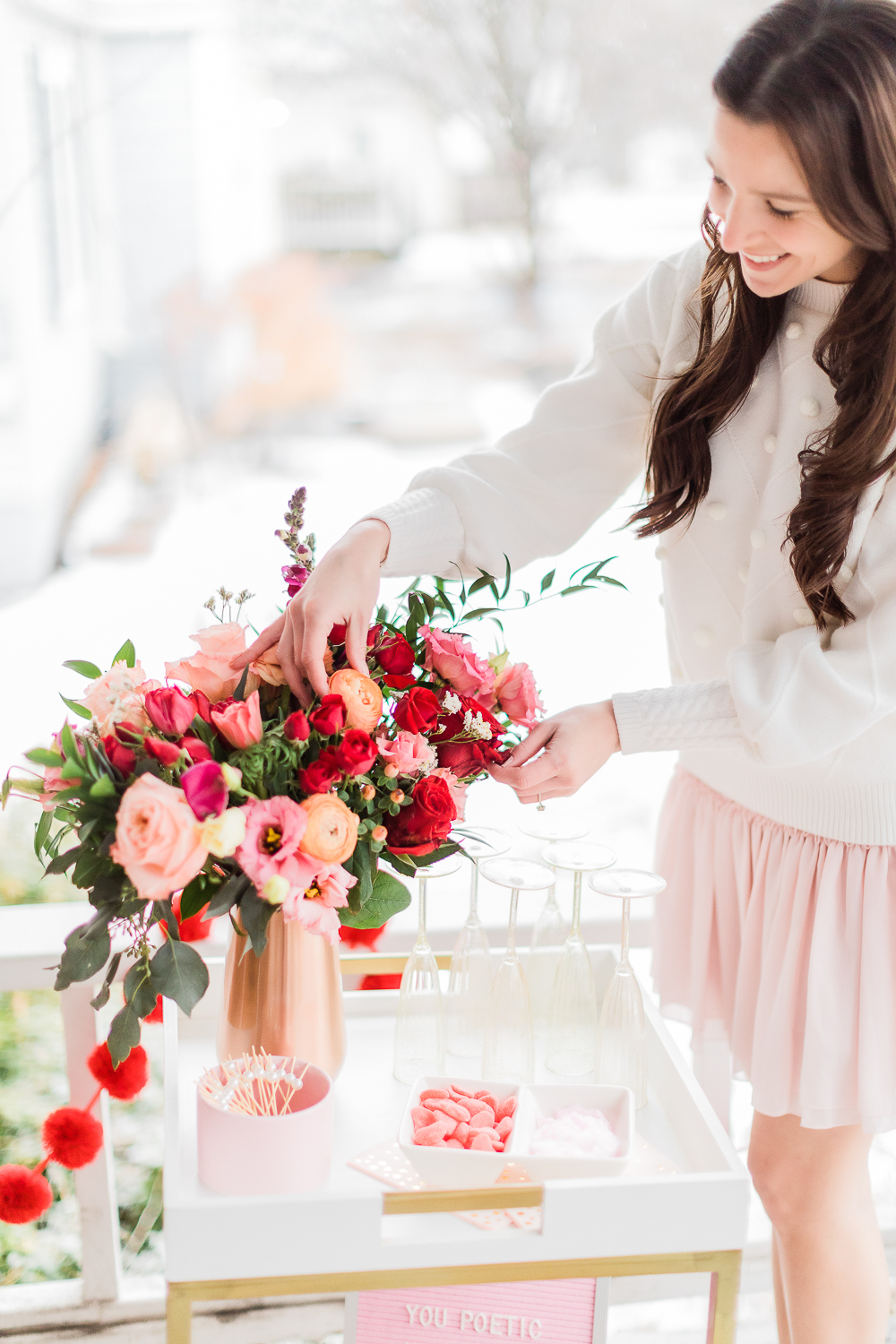 Galentines Day Bar Cart, Valentines Day bar cart ideas, Valentines bar cart styling tips, champagne bar cart ideas, Valentines Day bar cart ideas, popular entertaining blog Diary of a Debutante, popular entertaining blogger Stephanie Ziajka