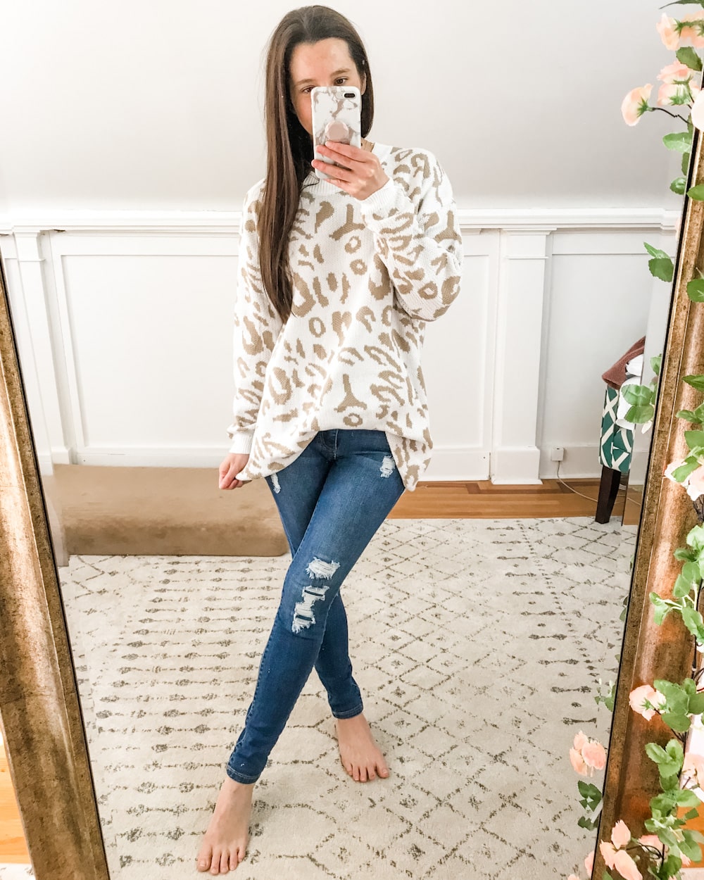 Amazon oversized leopard pullover featured by affordable fashion blogger Stephanie Ziajka in her 2020 Amazon winter try-on haul
