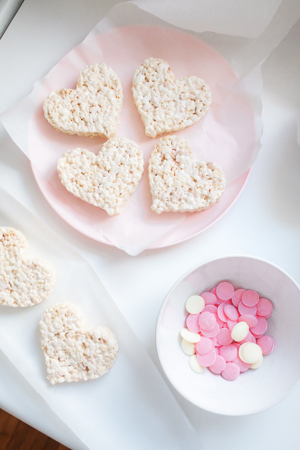 Southern lifestyle blogger Stephanie Ziajka of Diary of a Debutante shows how to use cookie cutters on rice krispie treats for Valentine's Day