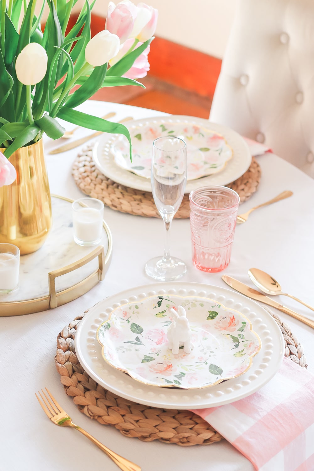 Simple Easter tablescape by southern lifestyle blogger Stephanie Ziajka on Diary of a Debutante