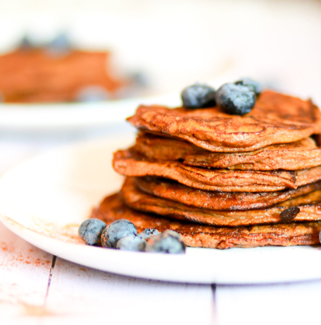 Quick and Easy Paleo Pumpkin Pancakes | Diary of a Debutante