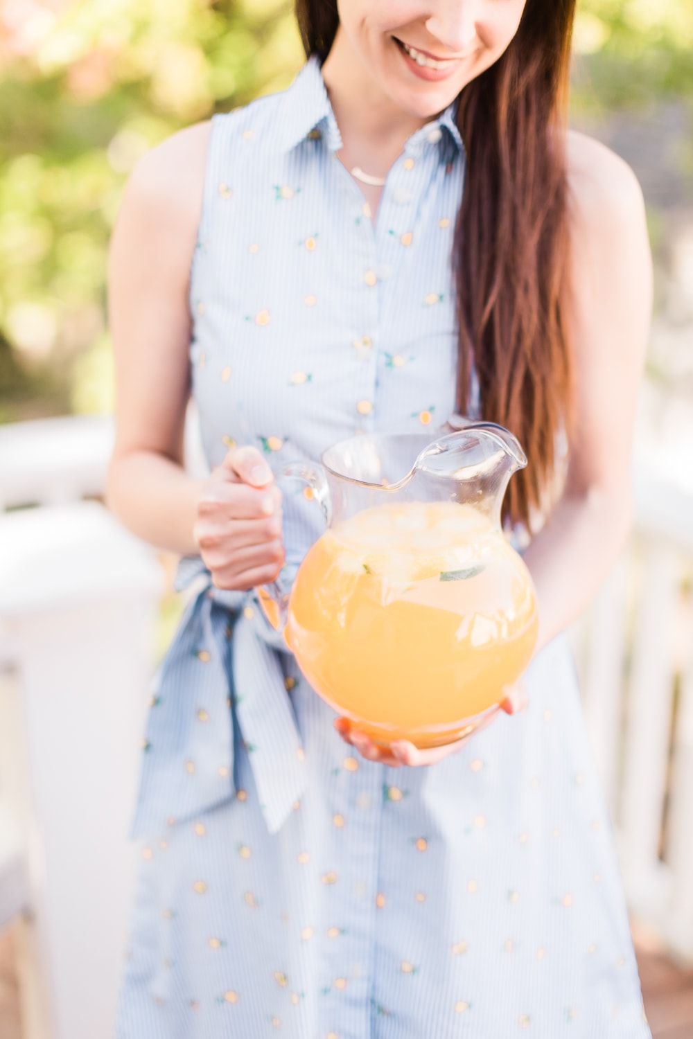 Citrus punch recipe for spring by blogger Stephanie Ziajka on Diary of a Debutante