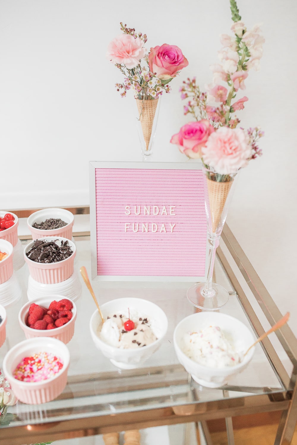 Cute DIY ice cream bar ideas from blogger Stephanie Ziajka on Diary of a Debutante