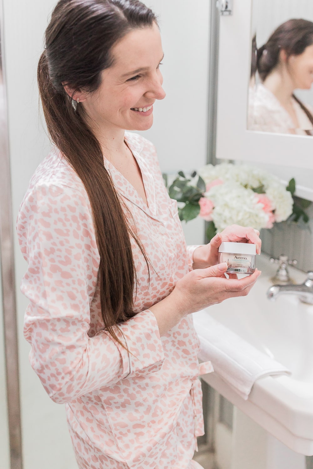 Aveeno Calm and Restore moisturizer review for women with sensitive skin by blogger Stephanie Ziajka on Diary of a Debutante