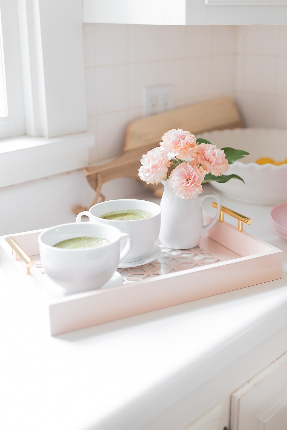 Matcha green tea latte recipe by blogger Stephanie Ziajka on Diary of a Debutante