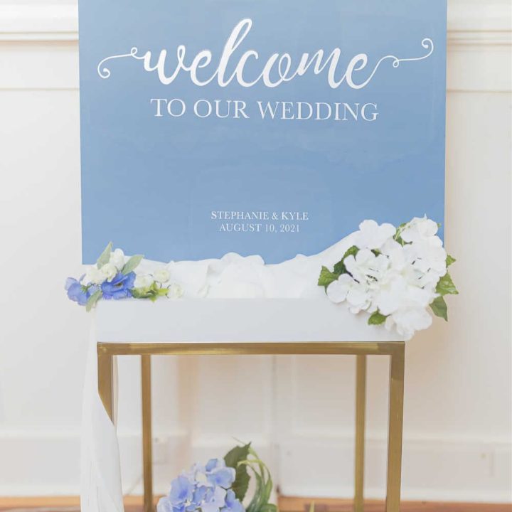 DIY Wedding Welcome Sign