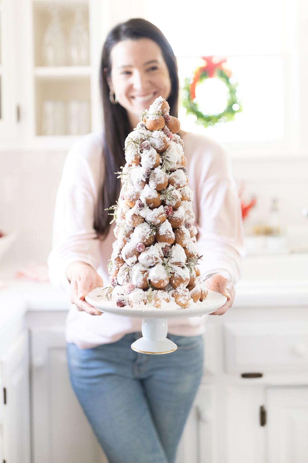 Donut hole Christmas tree tutorial by blogger Stephanie Ziajka on Diary of a Debutante