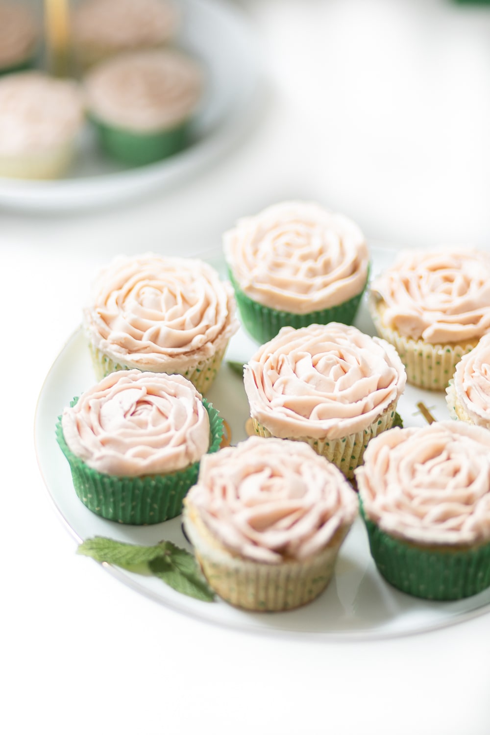 Mint julep cupcake recipe by blogger Stephanie Ziajka on Diary of a Debutante